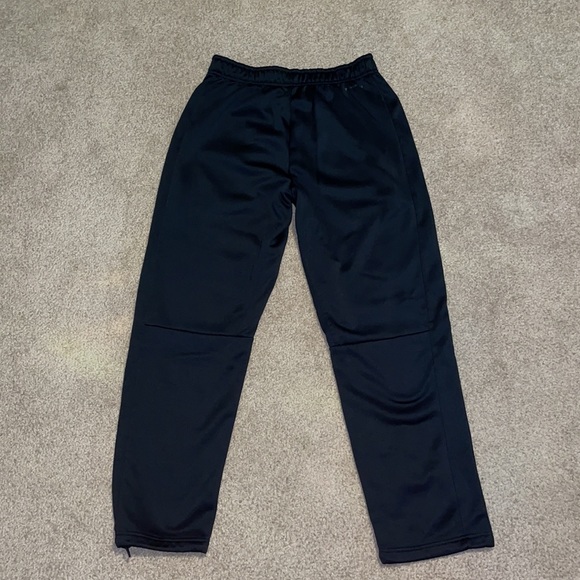 Nike Therma-Fit Sweatpants - Picture 2 of 3